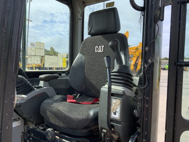 Caterpillar 305E2 CR Digger (ST24576)