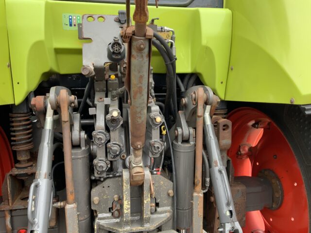Claas Arion 530 Tractor (ST24310)