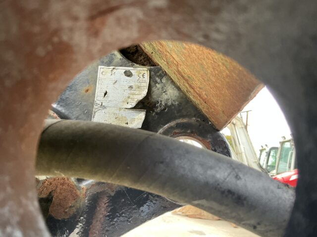 CNH Breaker
