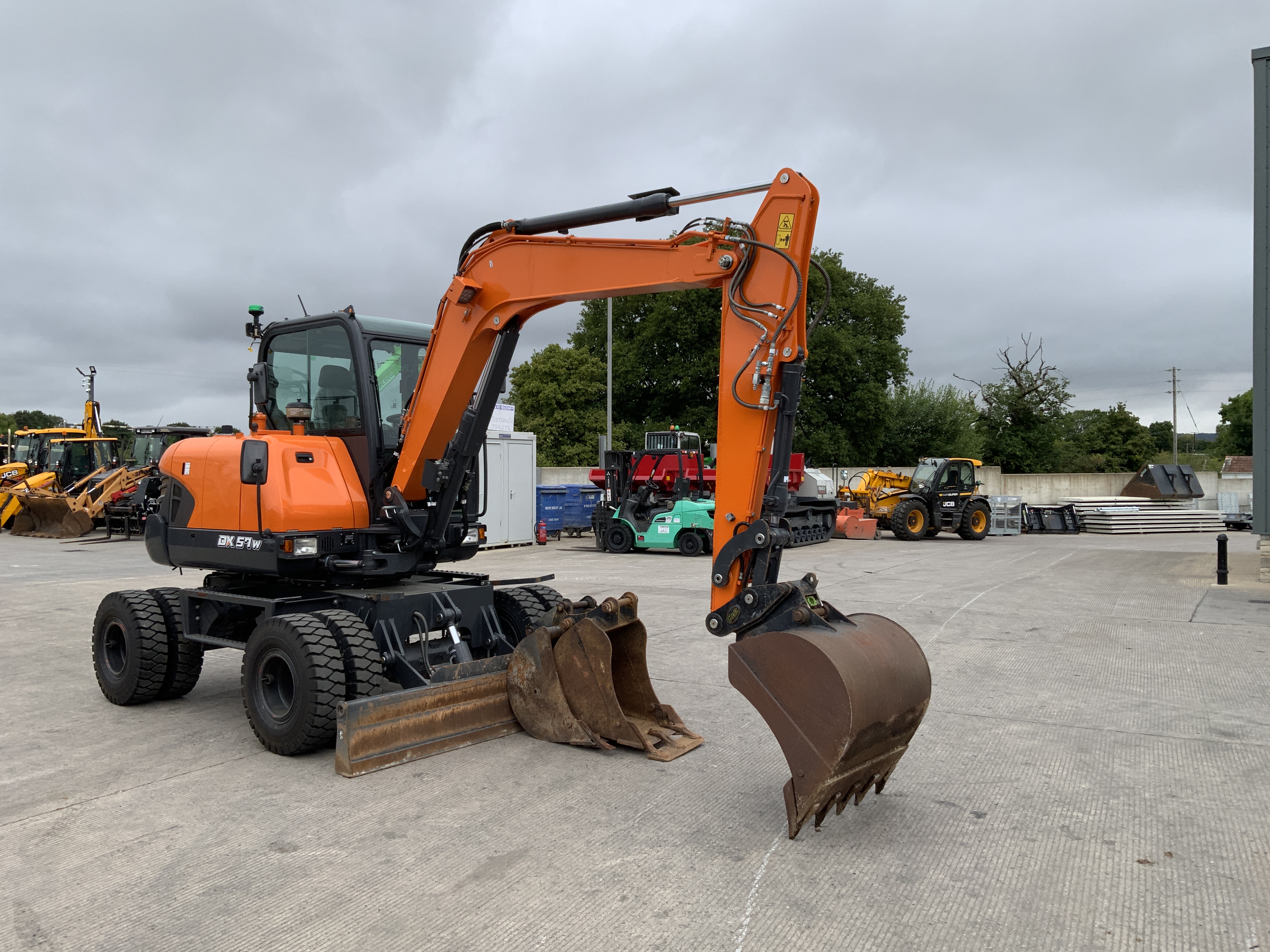 Doosan DX57 Wheeled Excavator (ST23100)