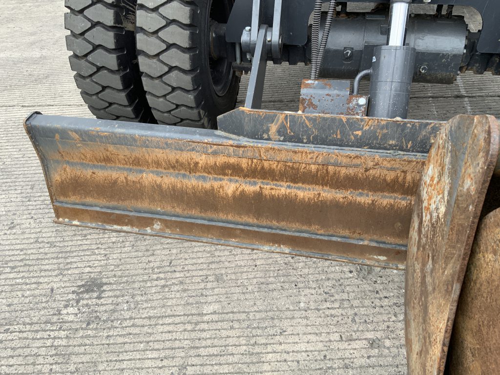 Doosan DX57 Wheeled Excavator (ST23100)