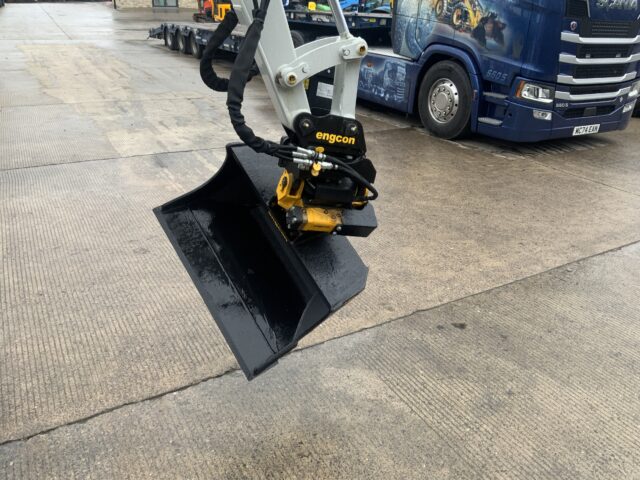 Engcon ECO2B-S30s/180 TiltRotator