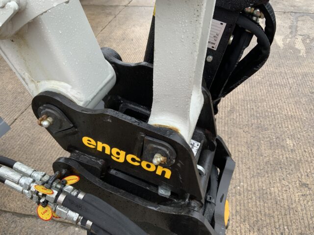 Engcon ECO2B-S30s/180 TiltRotator