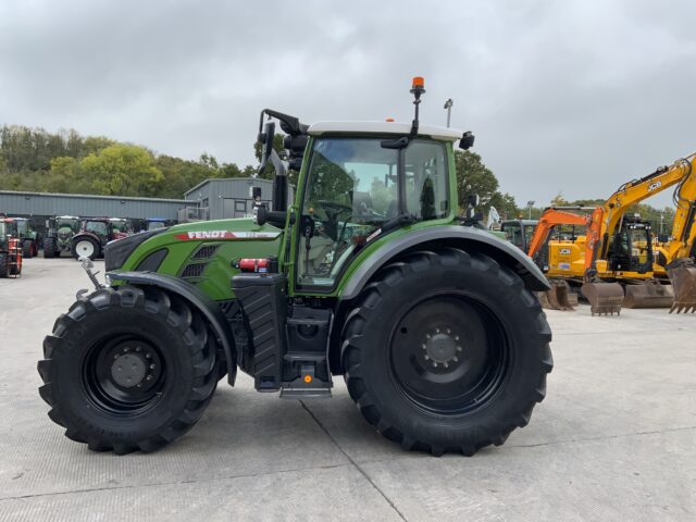 Fendt 722 Profi Plus Tractor (ST24772)