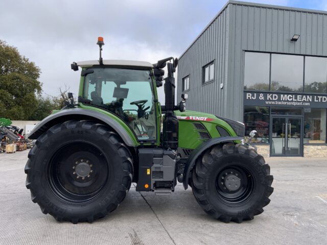 Fendt 722 Profi Plus Tractor (ST24772)