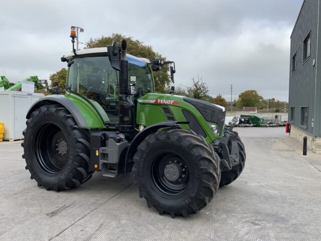 Fendt 722 Profi Plus Tractor (ST24772)