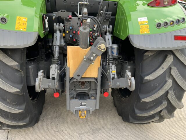 Fendt 722 Profi Plus Tractor (ST24772)