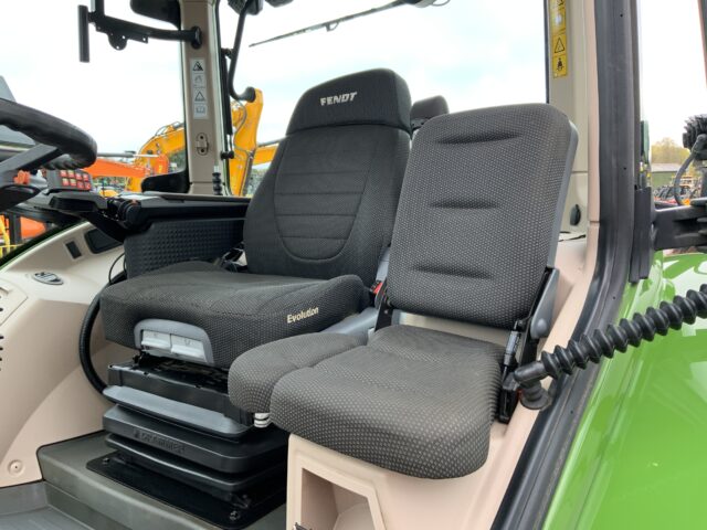 Fendt 722 Profi Plus Tractor (ST24772)