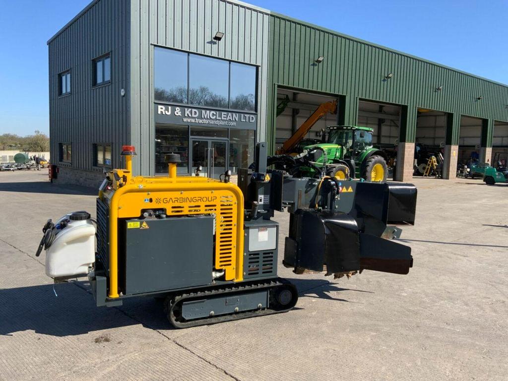 Garbin Fiber Remote Control Tracked Excavator 450E (ST22898)