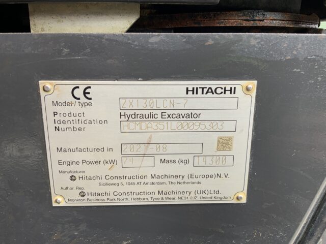 Hitachi Zaxis 130LCN-7 Digger (ST24443)