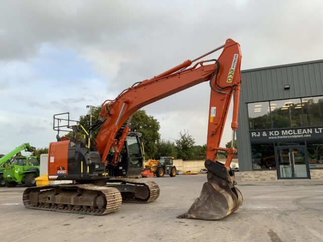 Hitachi Zaxis ZX225 us LC Digger (ST23966)