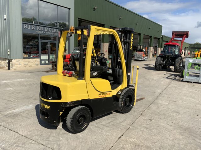 Hyster 3.0 Fortens Fork Lift (ST24360)