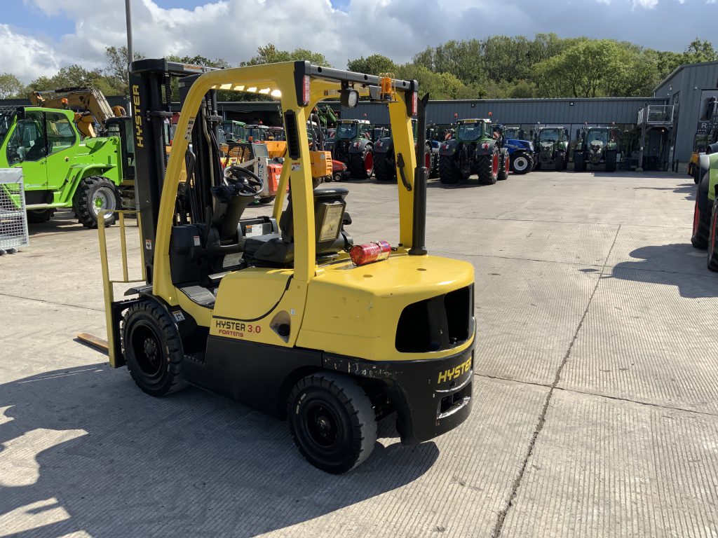 Hyster 3.0 Fortens Fork Lift (ST24360)