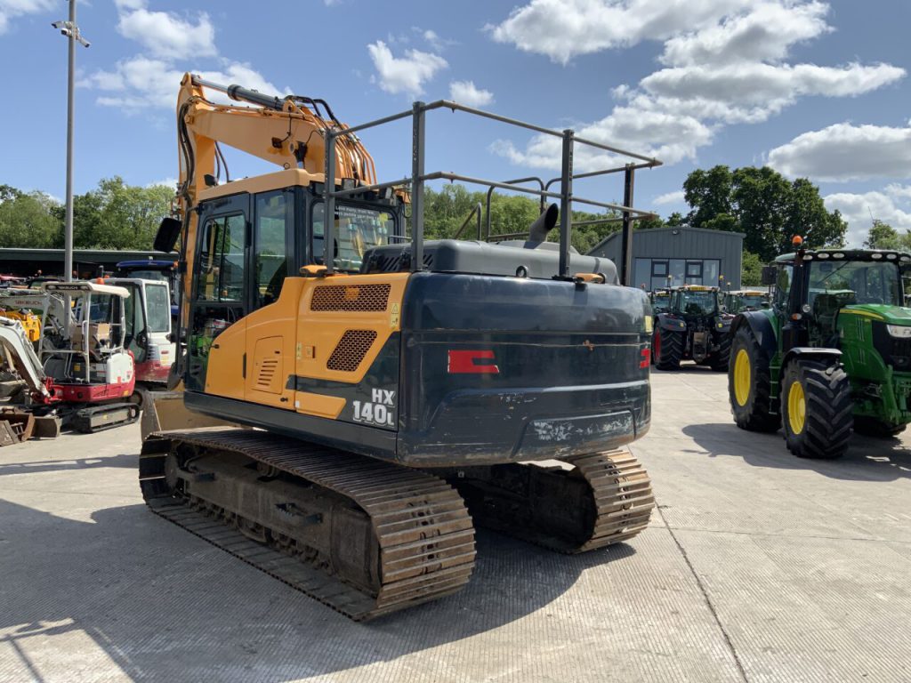 Hyundai HX140L Digger (ST23370)