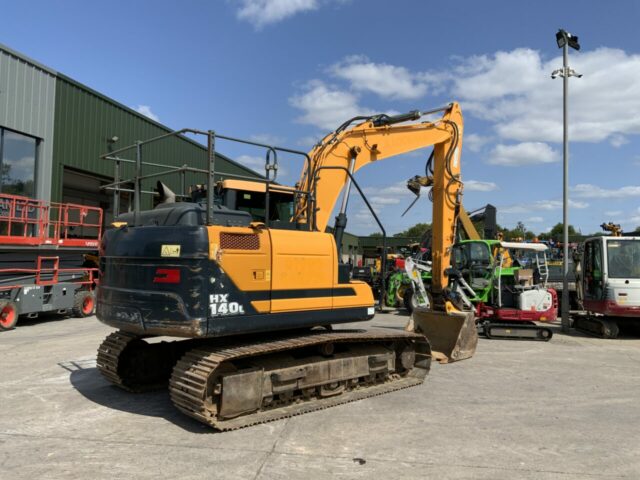 Hyundai HX140L Digger (ST23370)