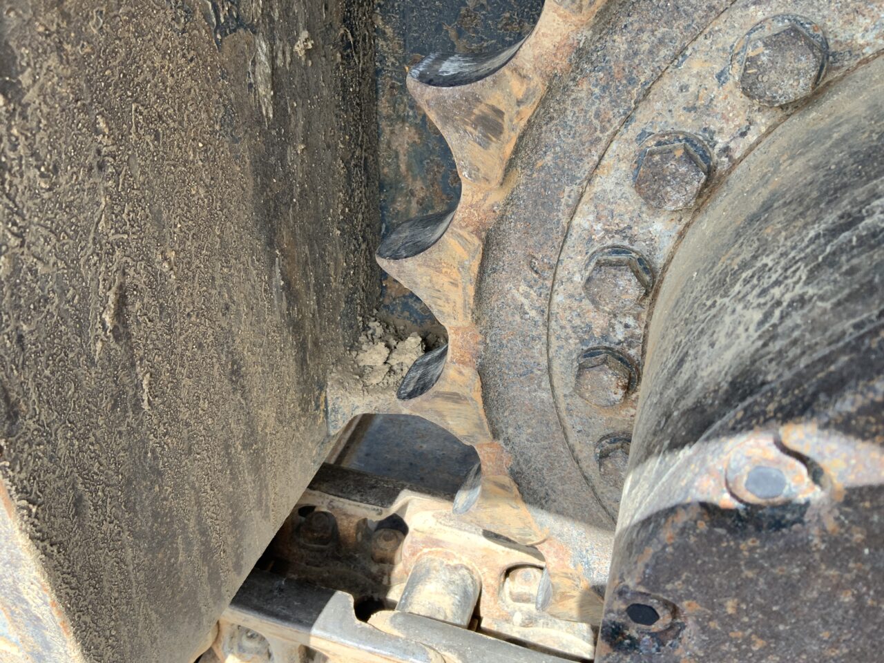 Hyundai HX140L Digger (ST23370)