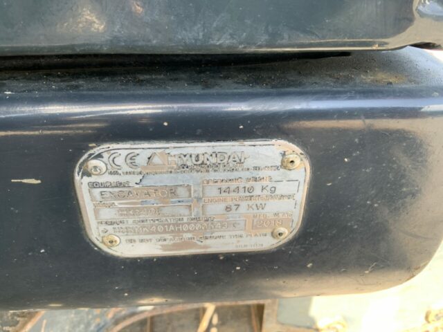 Hyundai HX140L Digger (ST23370)