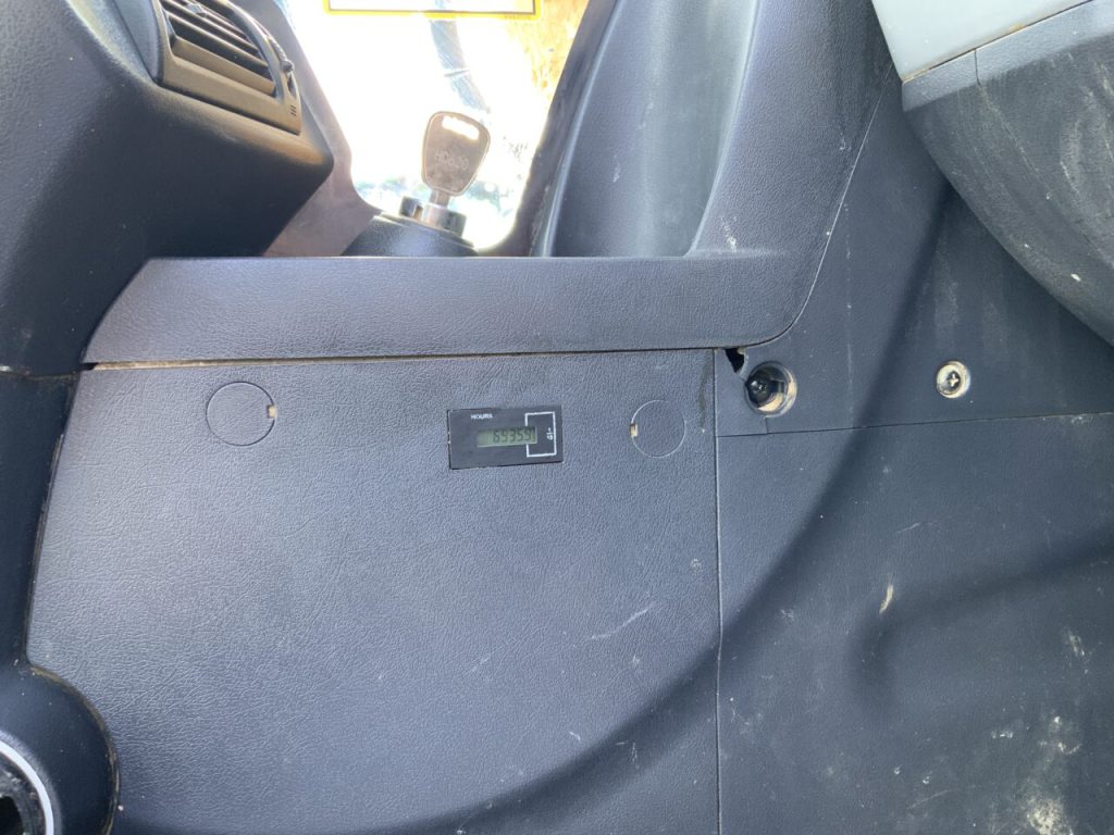 Hyundai HX140L Digger (ST23370)