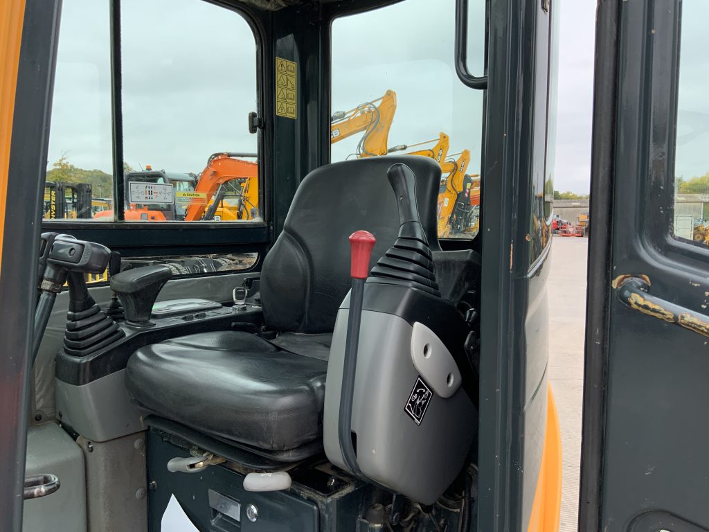 Hyundai Robex 27z-9 Digger (ST24418)