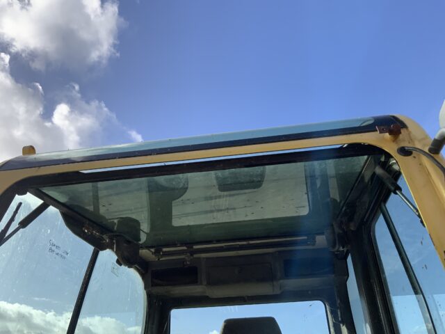 Hyundai Robex 55-9 Digger (ST24768)