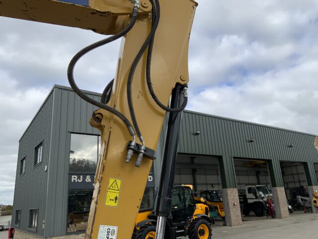 CAT 308E2 CR Digger