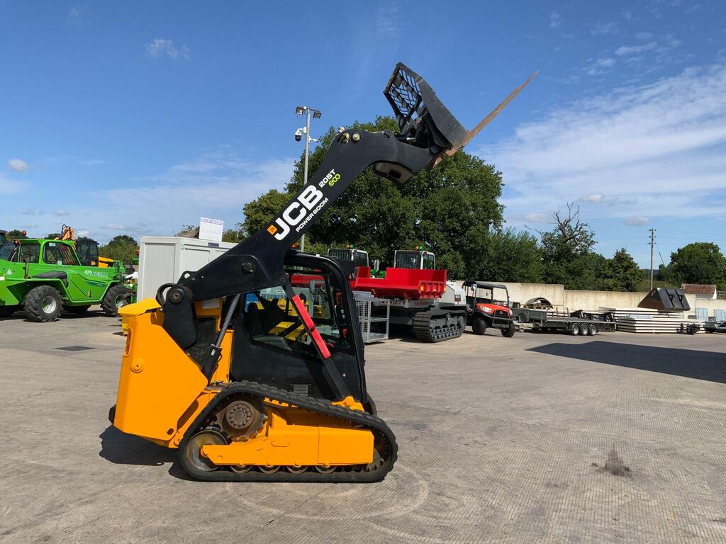 jcb-205t-eco-tracked-skid-steer-forklift-st23429-copy-d250bef637544477be46bcef13beacb9