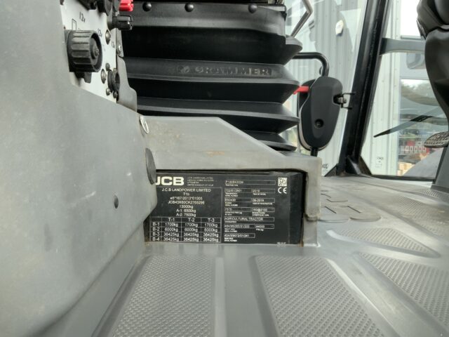 JCB 4220 Fastrac (ST24632)