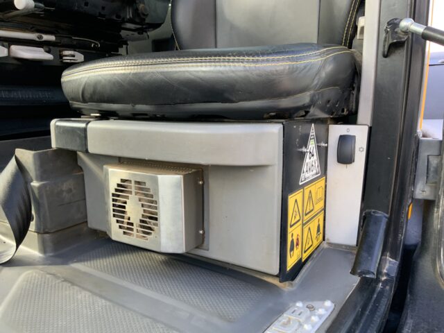 JCB 4220 Fastrac (ST24632)