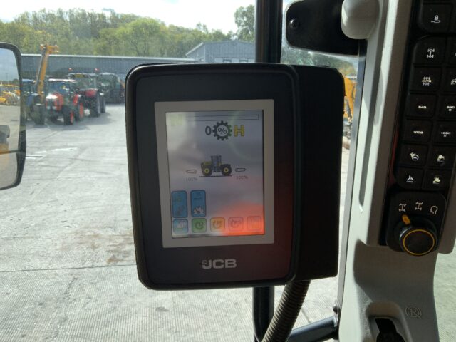 JCB 4220 Fastrac (ST24632)