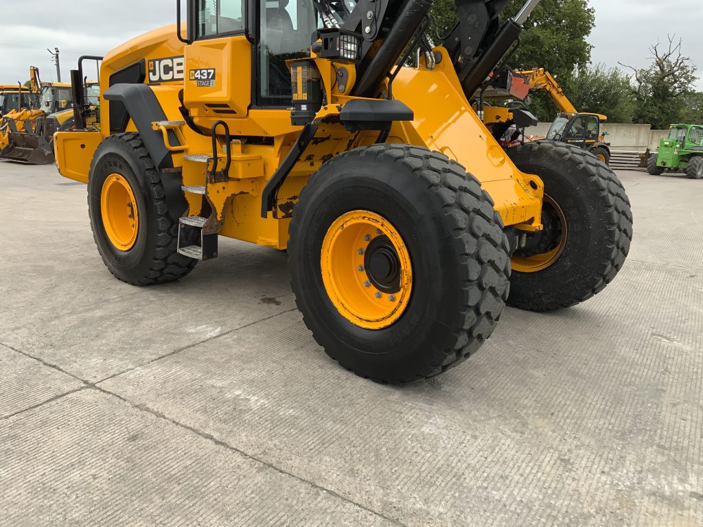 JCB 437 Wheeled Loading Shovel (ST23075)