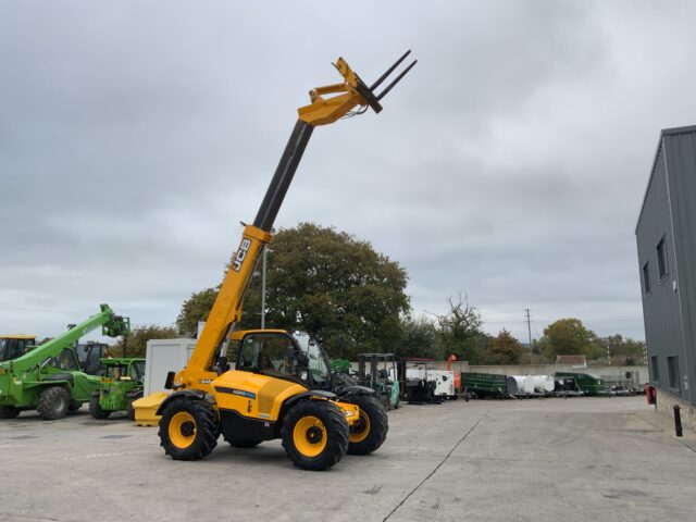 JCB 542-70 Agri Pro Dual Tech VT Telehandler (ST23946)