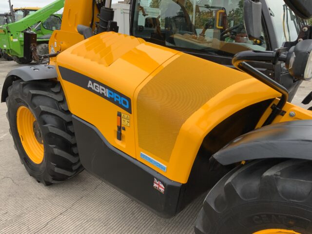 JCB 542-70 Agri Pro Dual Tech VT Telehandler (ST23946)