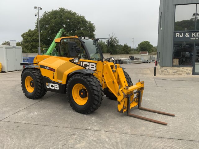JCB 542-70 Agri Xtra Telehandler (ST23537)