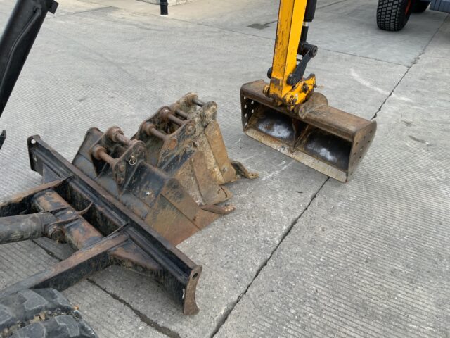 JCB 8026 CTS Digger (ST24930)