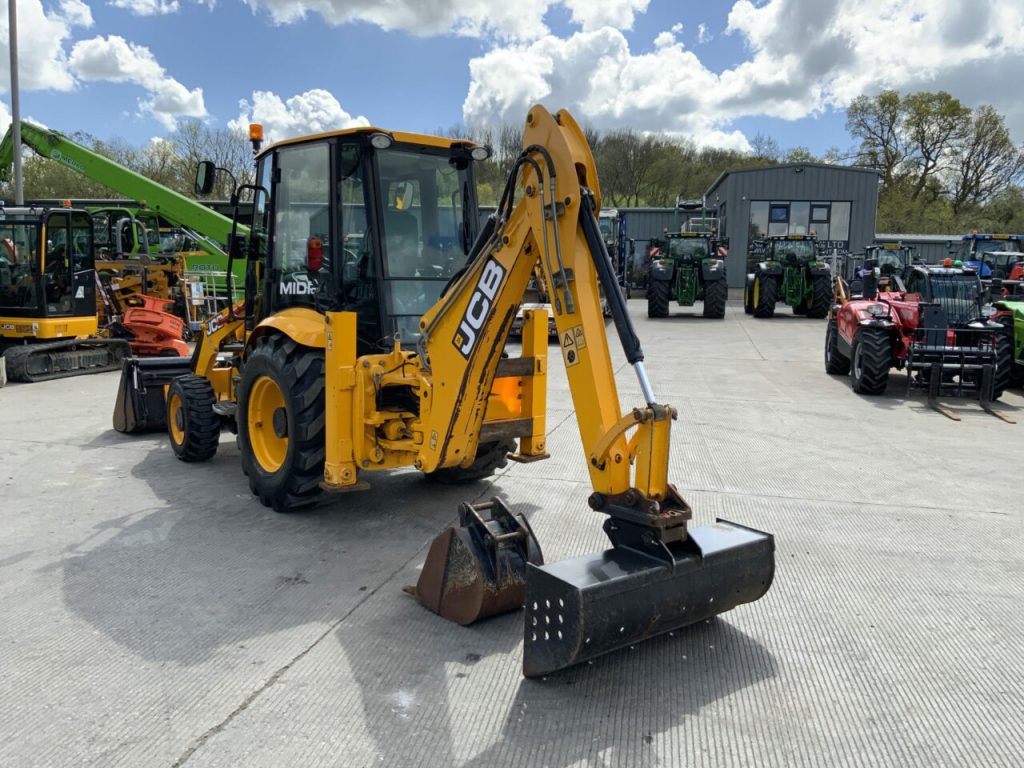 JCB Midi CX Wheeled Digger (ST23004)