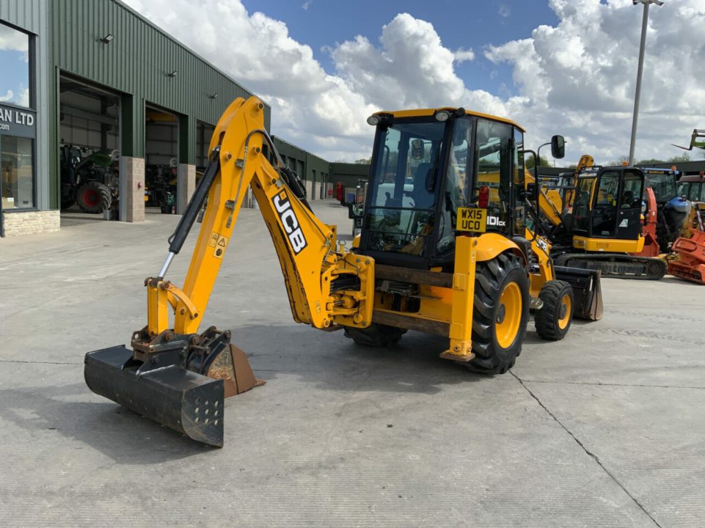 JCB Midi CX Wheeled Digger (ST23004)