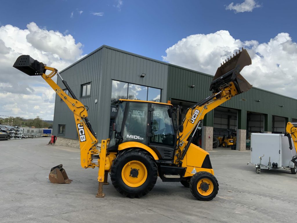 JCB Midi CX Wheeled Digger (ST23004)