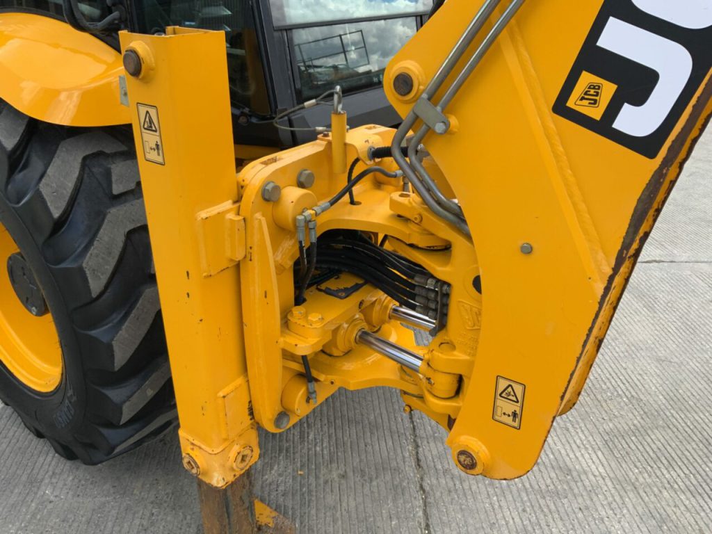 JCB Midi CX Wheeled Digger (ST23004)