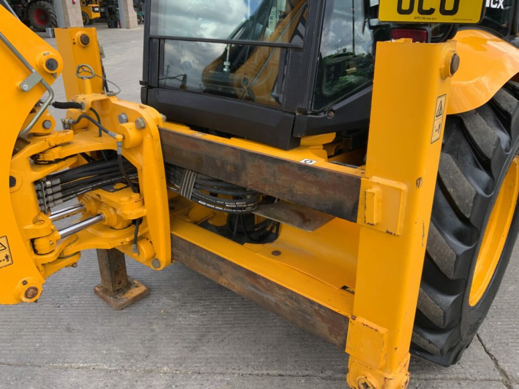 JCB Midi CX Wheeled Digger (ST23004)