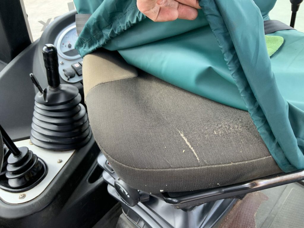 JCB Midi CX Wheeled Digger (ST23004)