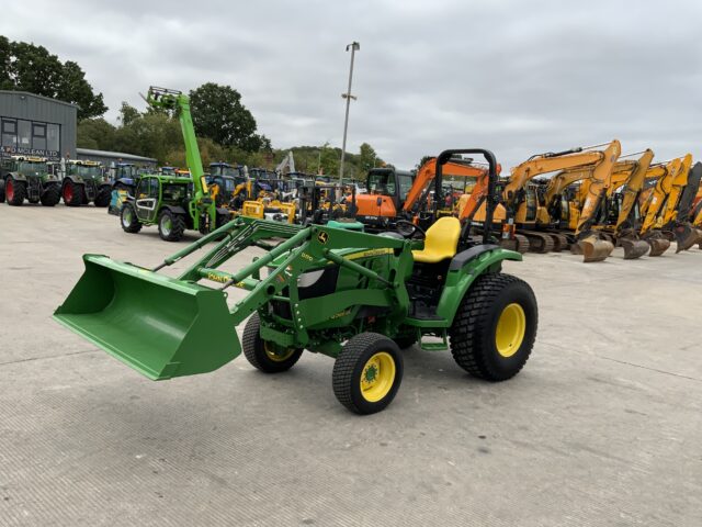 John Deere 4066M Tractor (ST24240)