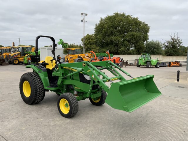 John Deere 4066M Tractor (ST24240)