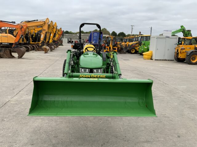 John Deere 4066M Tractor (ST24240)