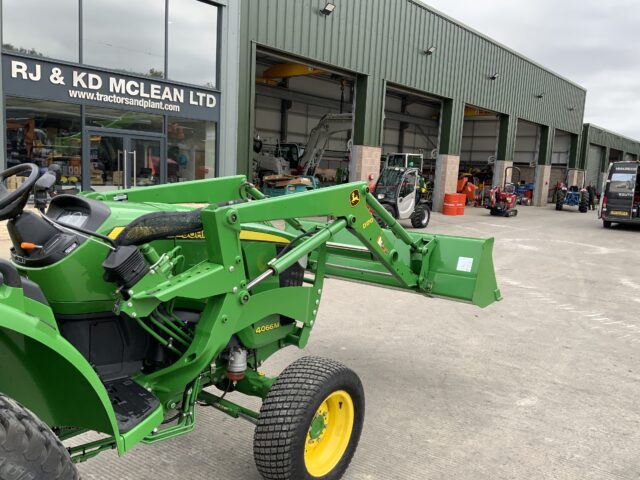 John Deere 4066M Tractor (ST24240)
