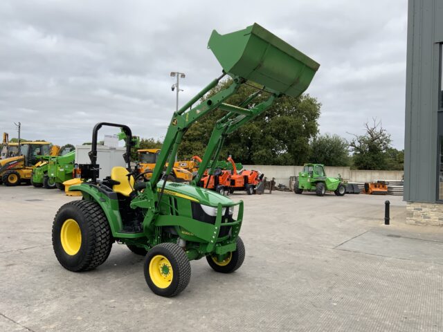 John Deere 4066M Tractor (ST24240)