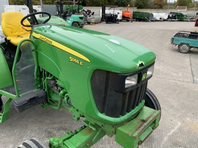 John Deere 5055E Tractor (ST24652)