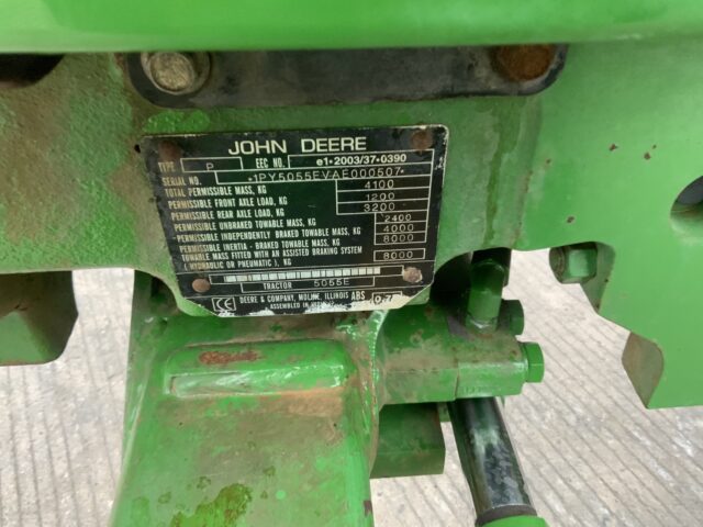 John Deere 5055E Tractor (ST24652)