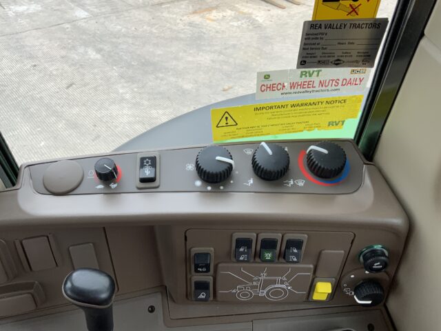 John Deere 6120M Tractor (ST24650)