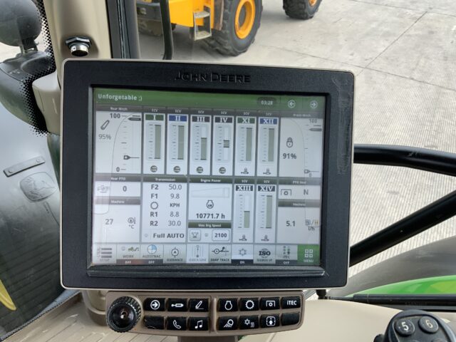 John Deere 6175R Tractor (ST24009)