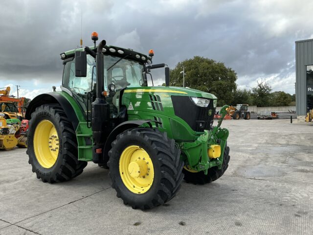 John Deere 6195R Tractor (ST24010)